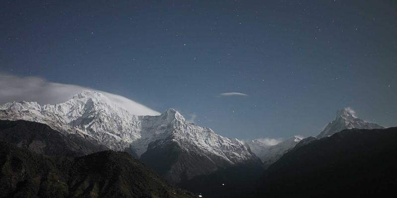 基林卡利南79：一个平面设计创意作品集的深度解析与灵感启示