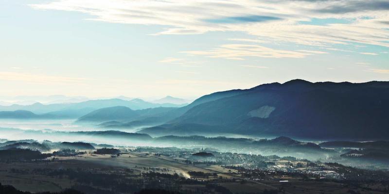 基林卡利南93：数字艺术与平面设计的跨界交响