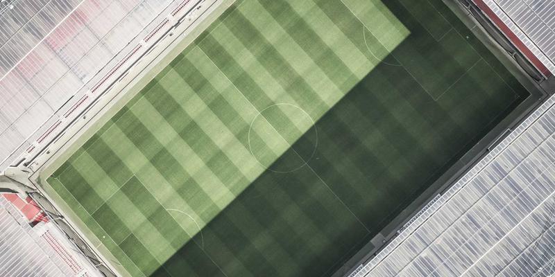 数字艺术重构帝国记忆：基林卡利南钻石在英帝国象征主义中的仪式化叙事与创意作品集实践